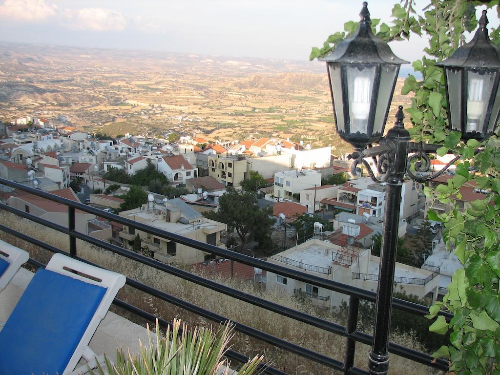 Hill View Hotel Apartments Pissouri Bagian luar foto