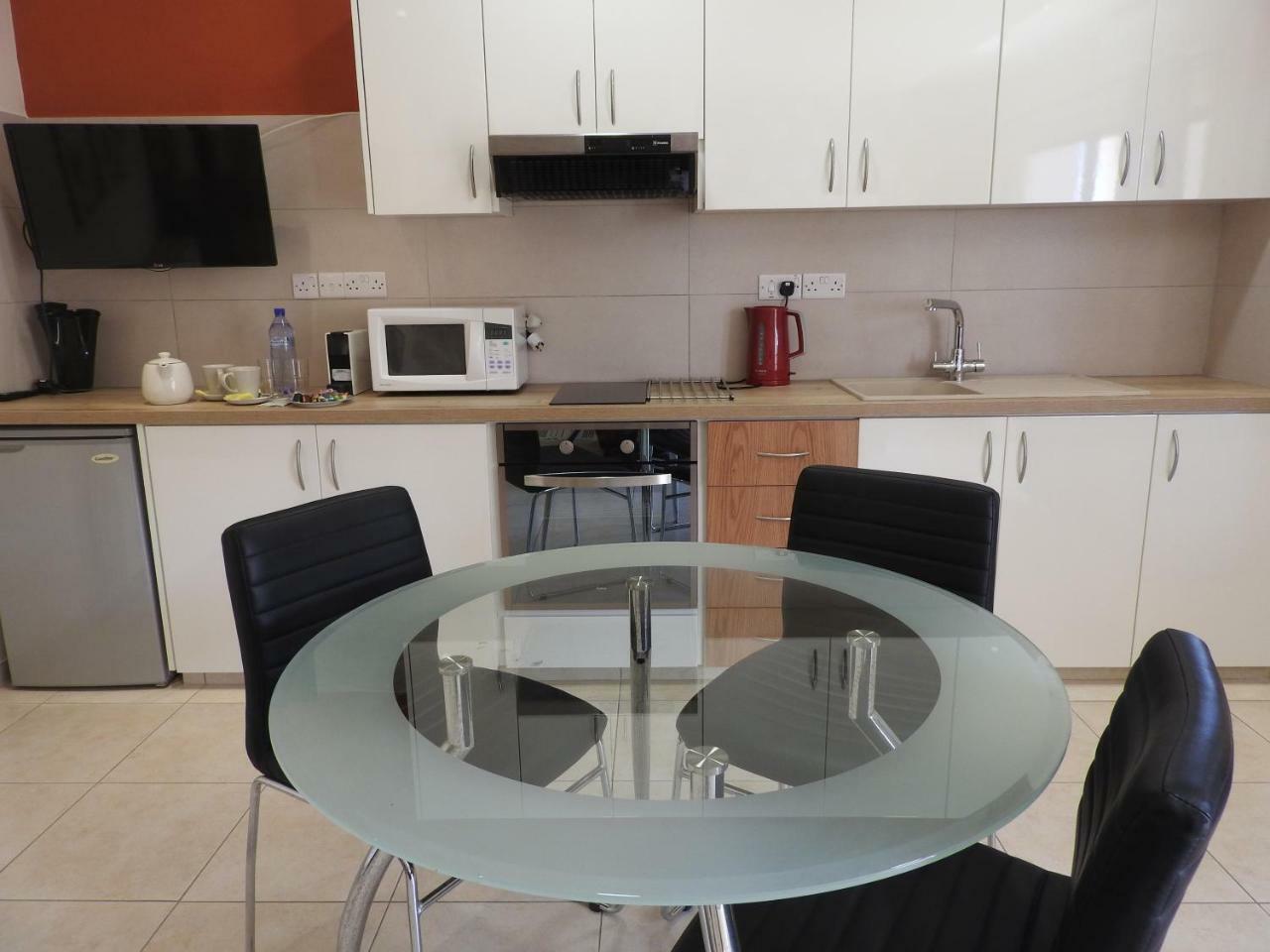 Hill View Hotel Apartments Pissouri Bagian luar foto