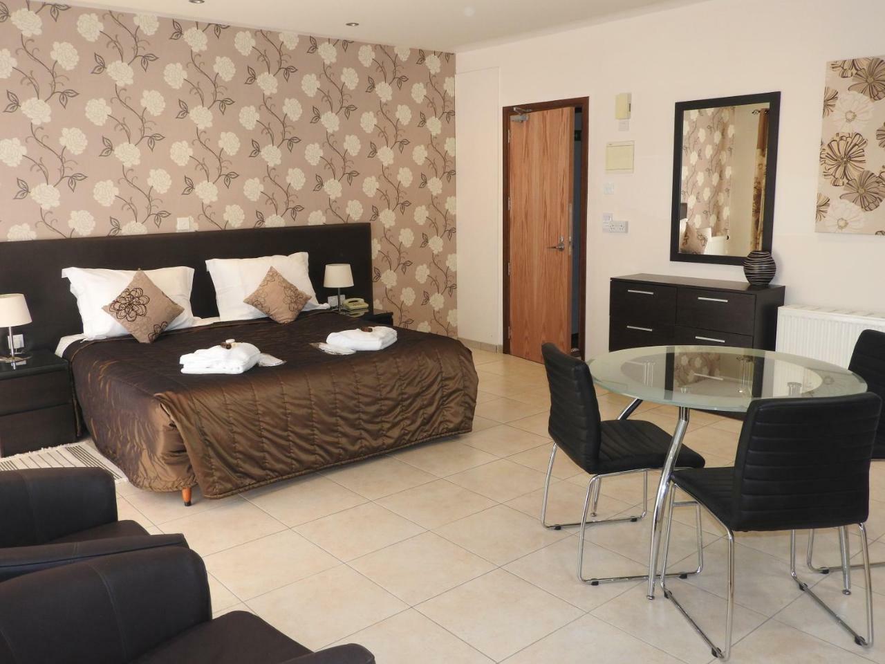 Hill View Hotel Apartments Pissouri Bagian luar foto