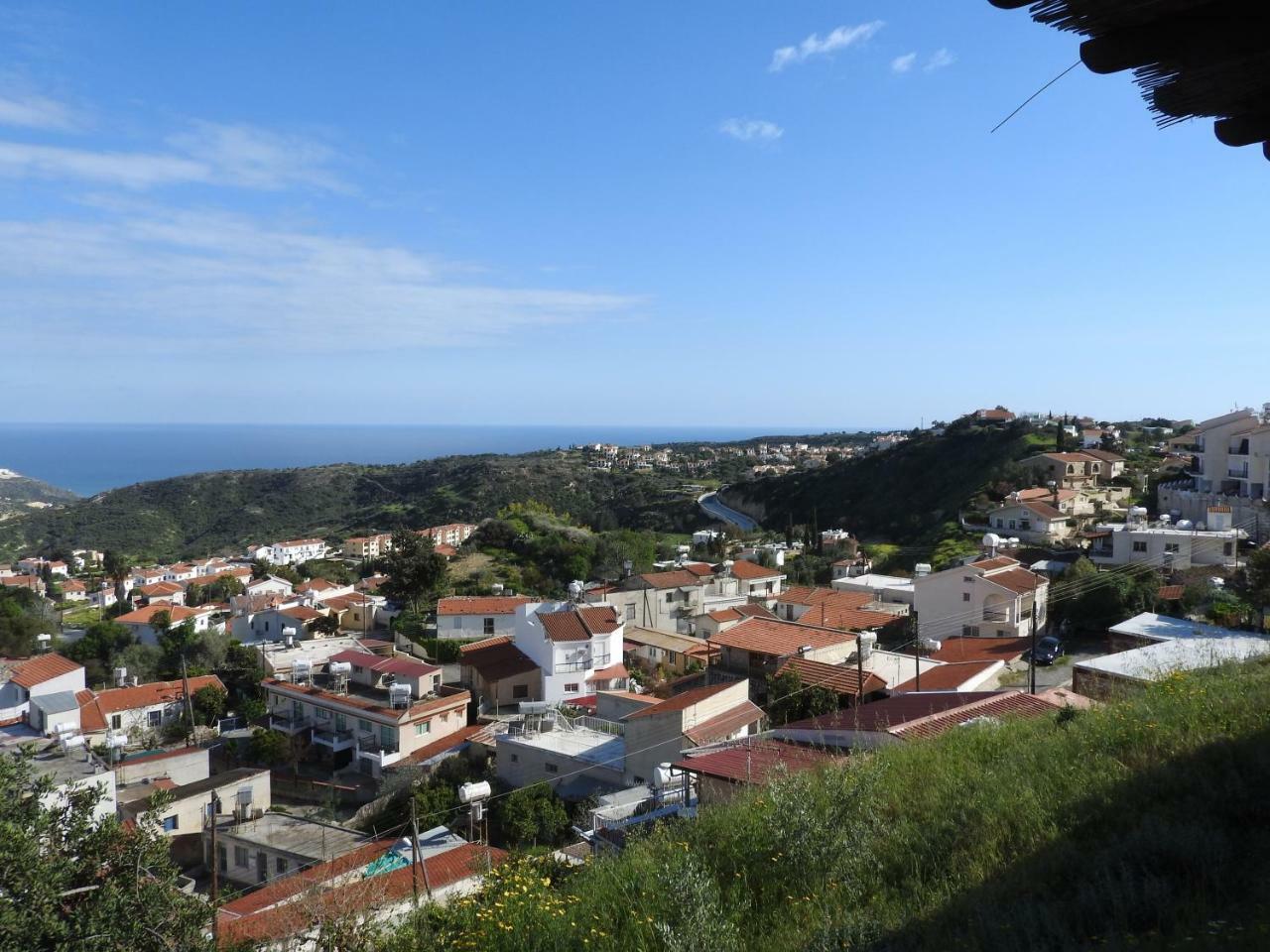 Hill View Hotel Apartments Pissouri Bagian luar foto