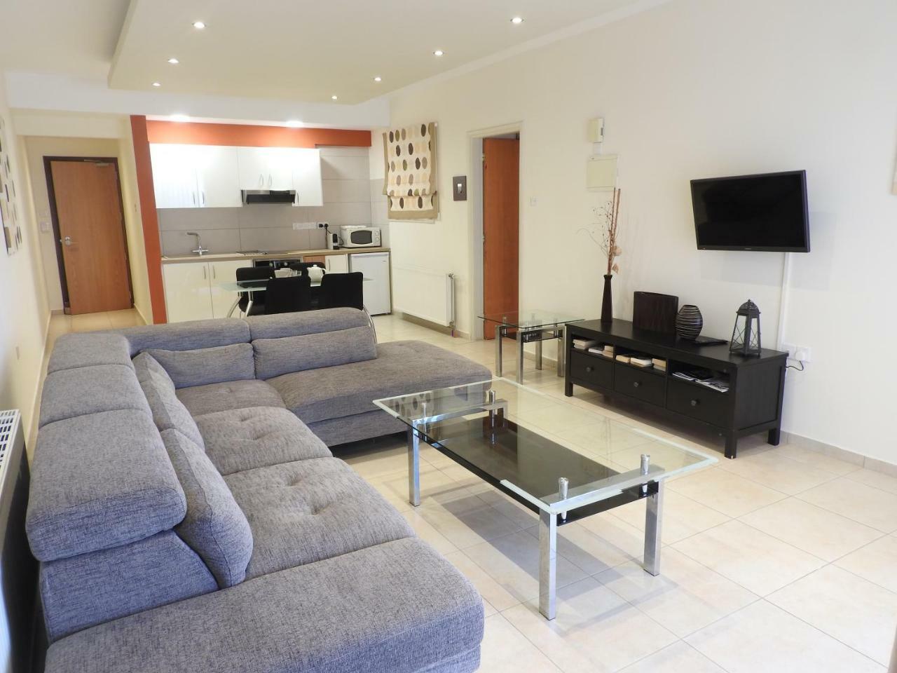 Hill View Hotel Apartments Pissouri Bagian luar foto