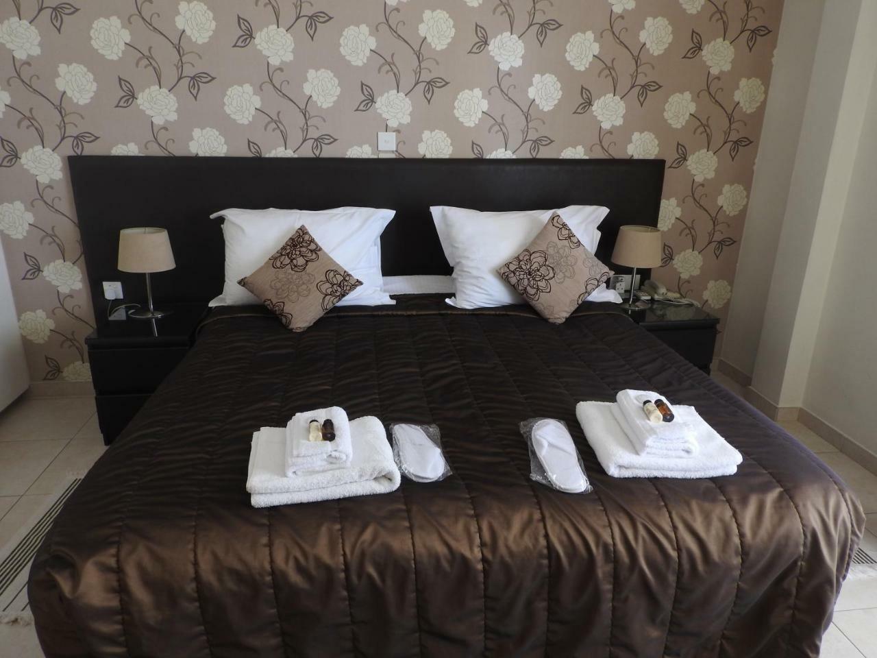 Hill View Hotel Apartments Pissouri Bagian luar foto