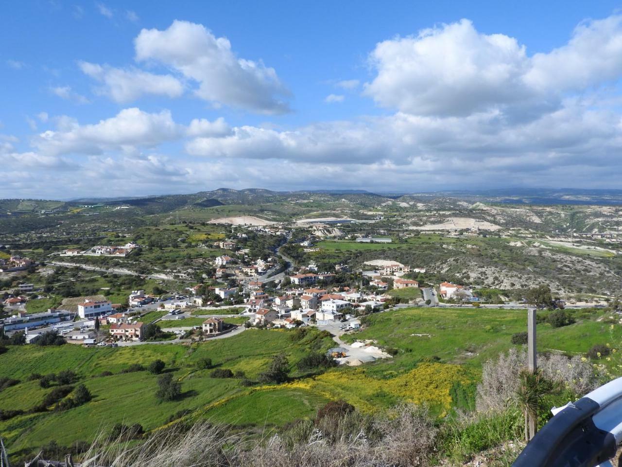 Hill View Hotel Apartments Pissouri Bagian luar foto